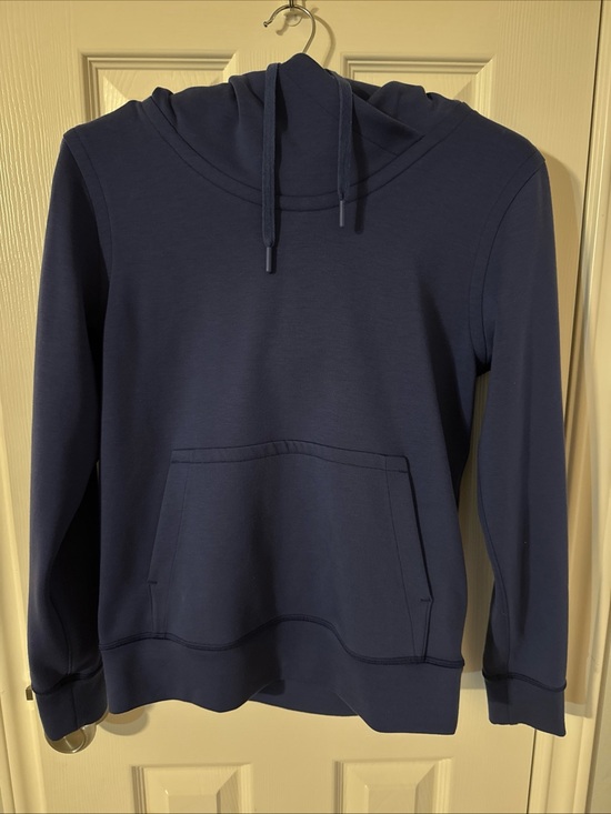 lululemon athletica Tops - lululemon athletica Women’s Blue City Sleek Pullover Hoodie
